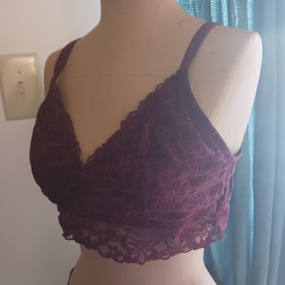 Victoria's Secret adjustable purple lace bralette XL